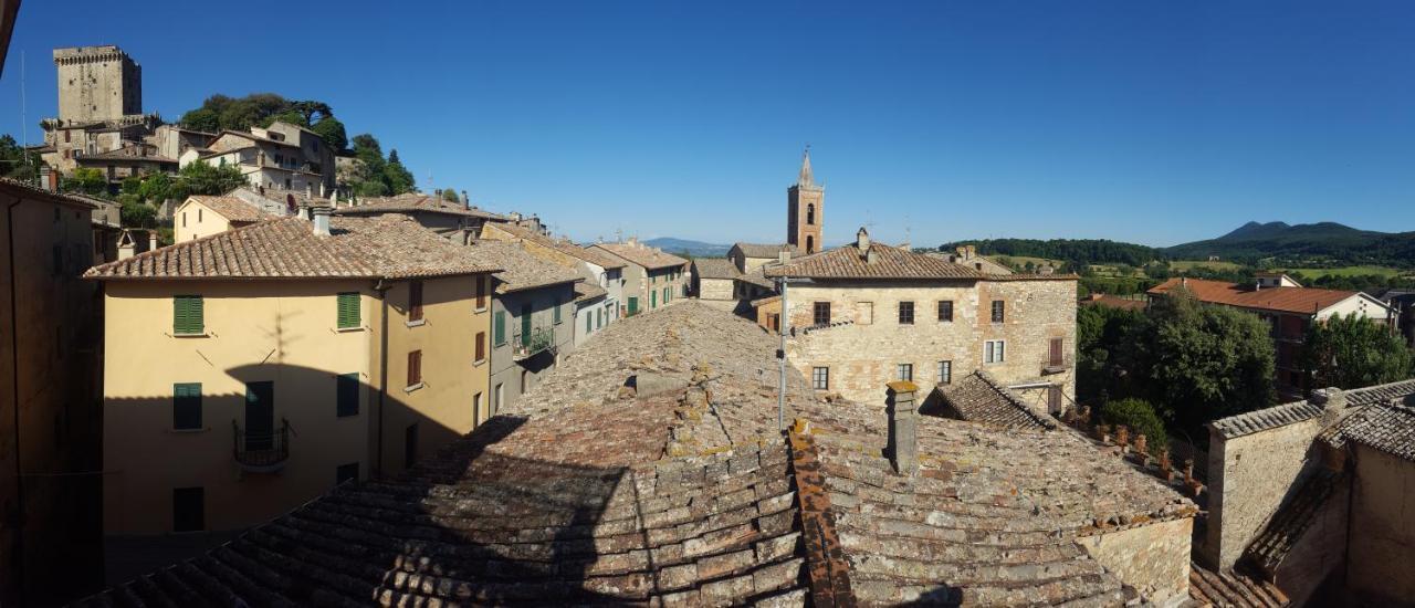 Mansarda Con Solarium Panoramico Su Centro Storico Di Sarteano Vicino Alle Famose Terme Della Val D'Orcia Luaran gambar